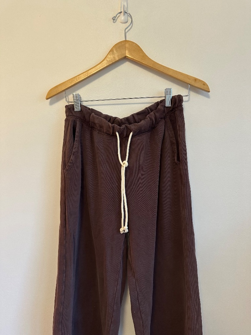 Z Supply NWT Hunter Knit Sweatpants in Chocolate Cherry | Size Small - Picture 5 of 12